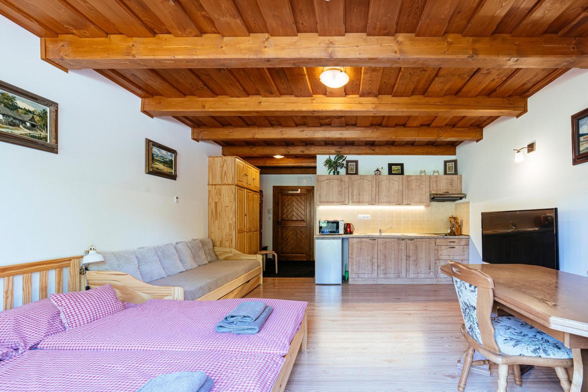 Pod Milonovou Apartment เวลเก คาร์โลวิตเซอ ภายนอก รูปภาพ